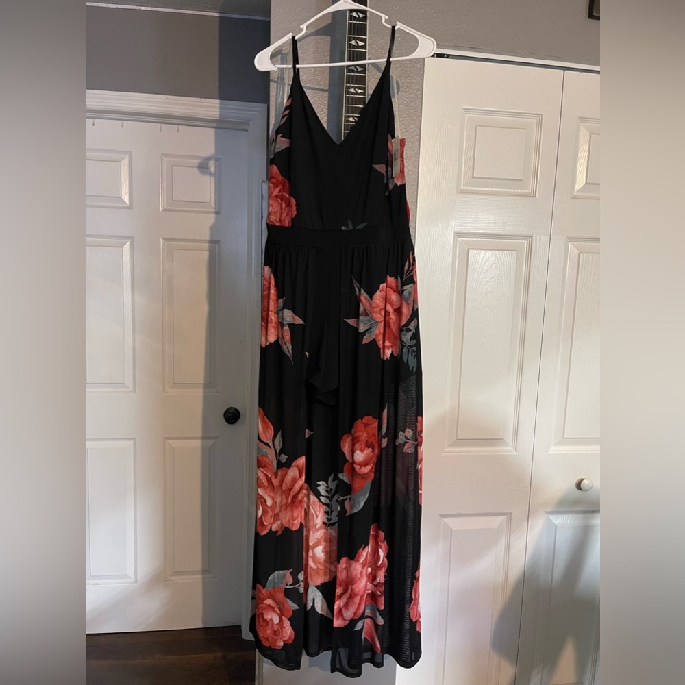 NWT - Juniors size XL - Romper / dress